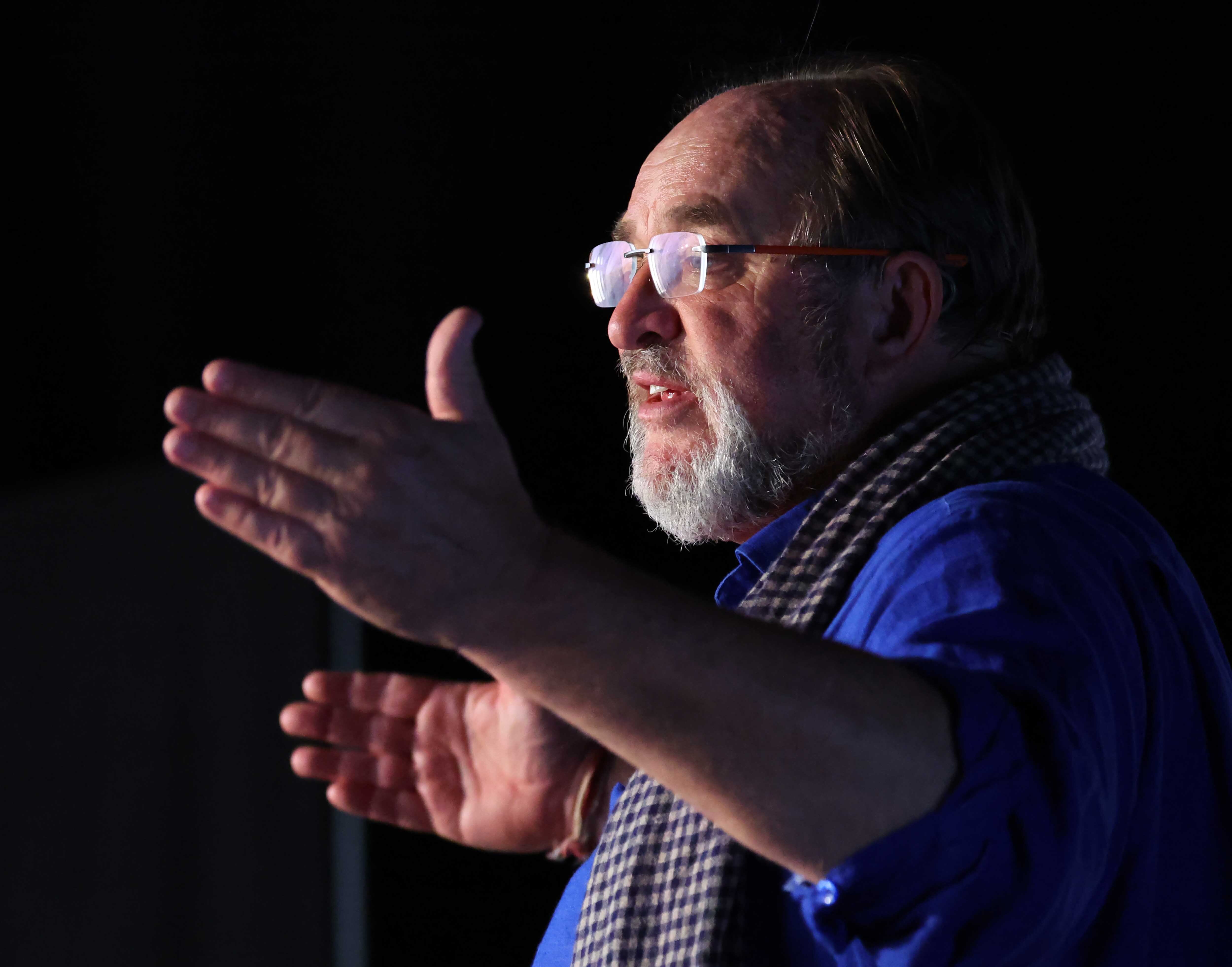 Close up portrait of William Dalrymple during his talk